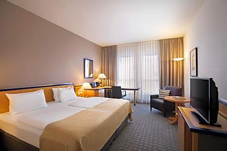 Room with Kingsize Bed - High Floor