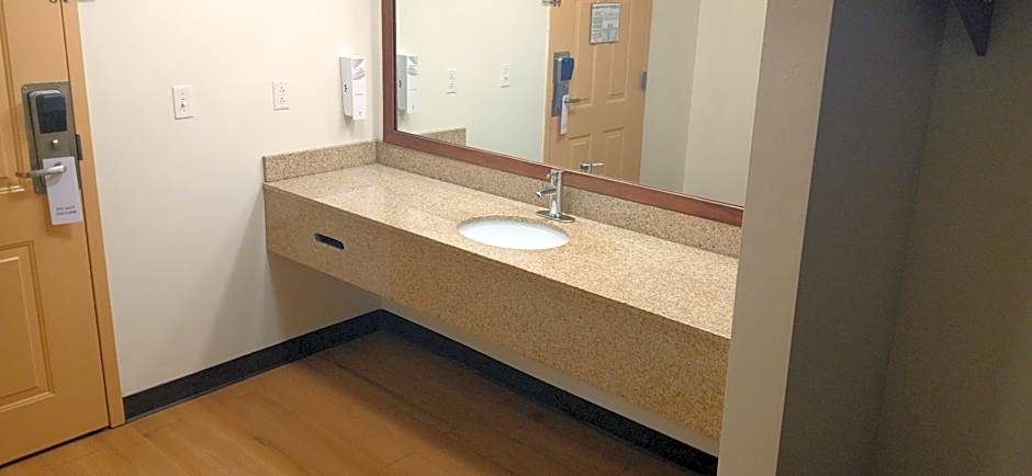 Red Roof Inn & Suites Houma