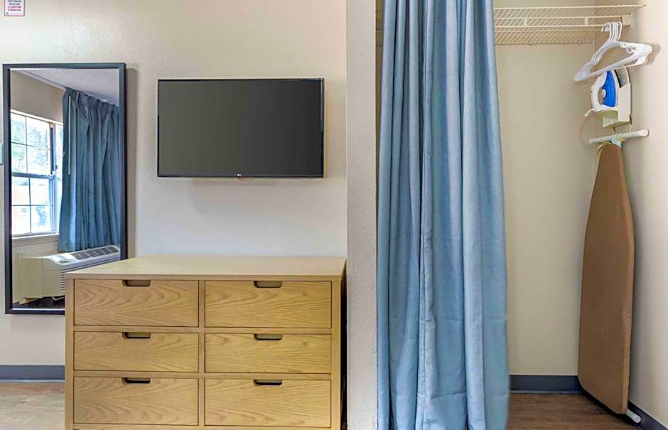 Extended Stay America Suites - Arlington