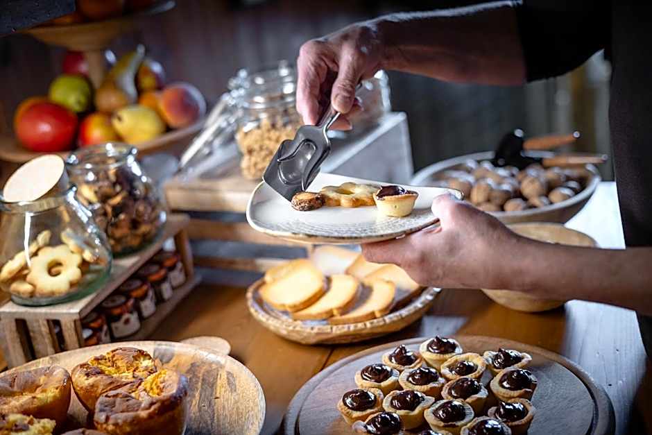 Hotel Petit Dahu - Chambres et Restaurant