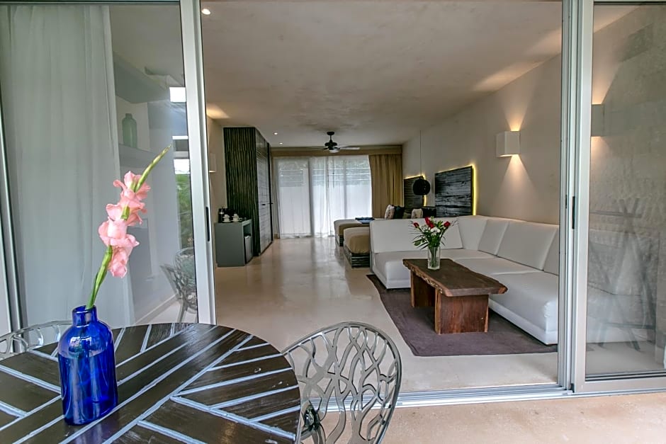 Alma De Flores Private Pools Suites