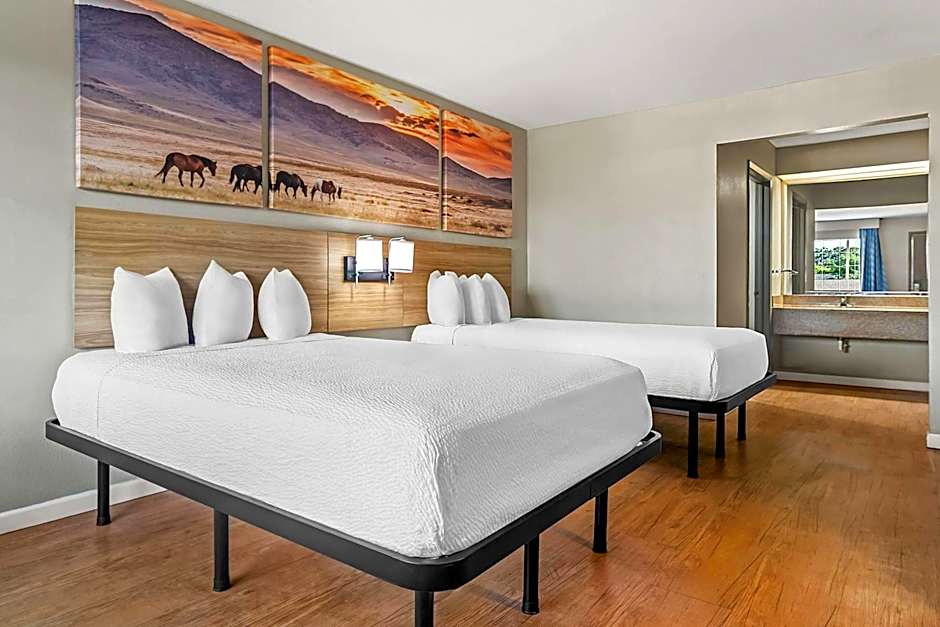 Days Inn by Wyndham Nacogdoches/SFA University/Downtown