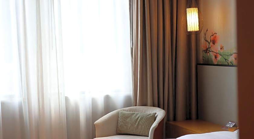 Hilton Garden Inn Nujiang