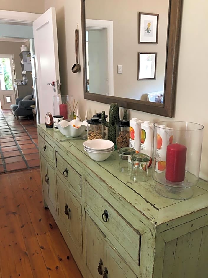 Elton – Cape Town, TX