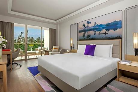 Deluxe Room King with Balcony