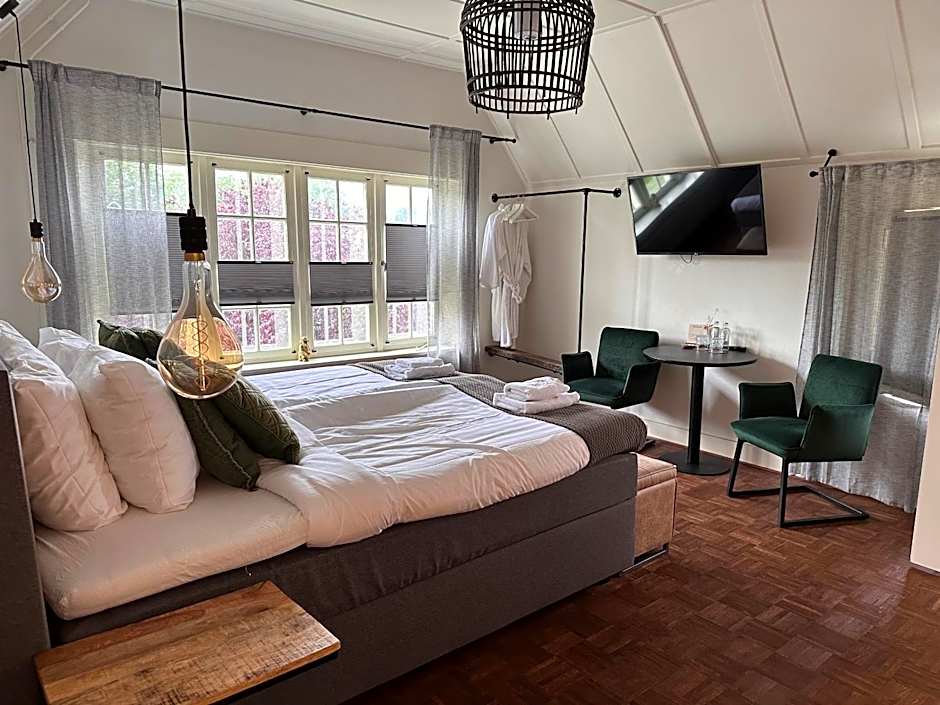 Bed and Breakfast Goes