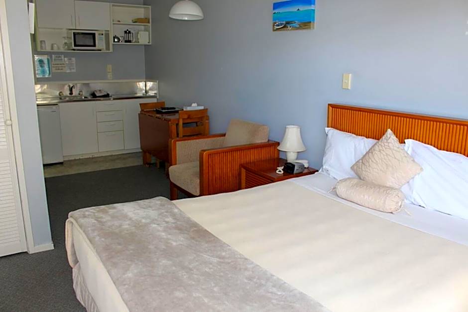 Bucklands Beach Waterfront Motel