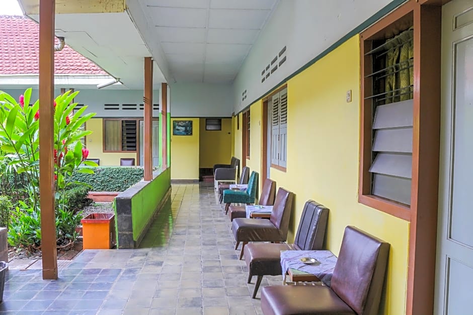 OYO Life  1708 Hotel Budi Famili 1 Syariah