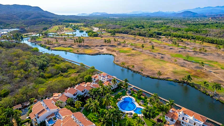 Penthouse Villa at Ixtapa Marina