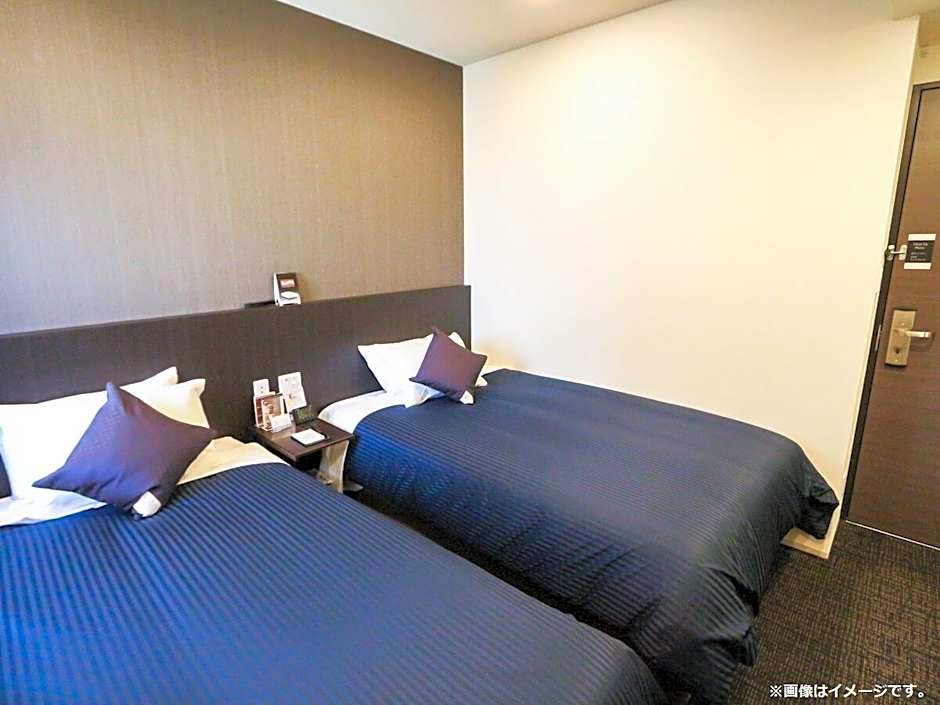 HOTEL LiVEMAX SENDAI KOKUBUNCHO