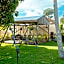Kennedy Drive Boutique Motel & Nursery- Close To City Centre & Airport