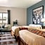 Super 8 by Wyndham Holton
