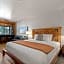 Duck Creek Village Inn