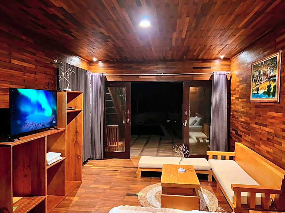 Batur Cliff Panorama