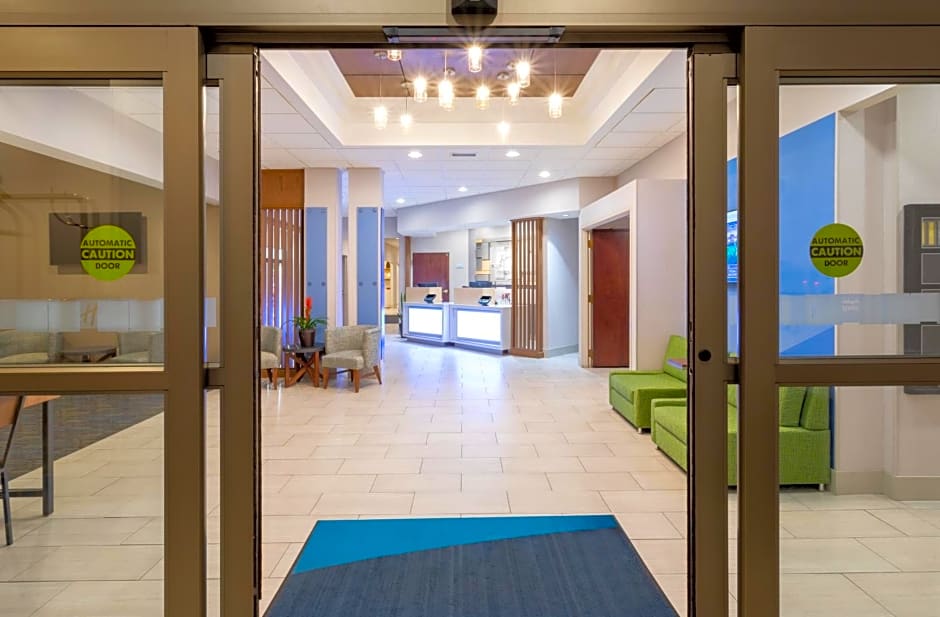 Holiday Inn Express Hotel & Suites Minneapolis-Downtown Convention Center by IHG