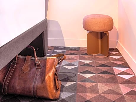 TRIBE Essential street side