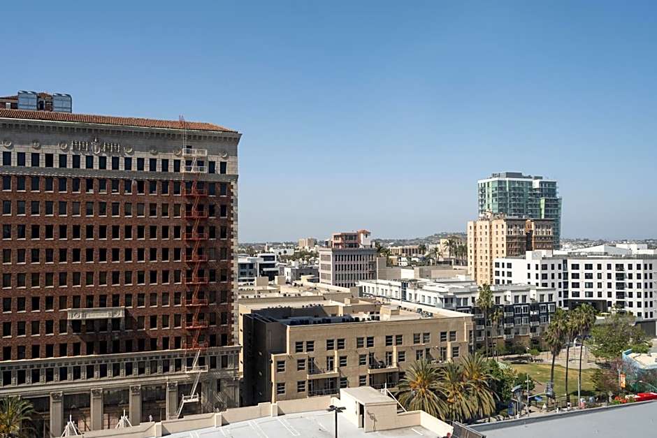 Marriott Long Beach Downtown