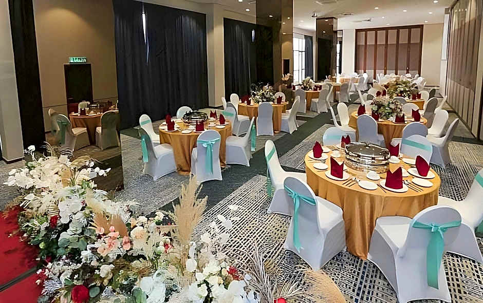 D ELEGANCE GRAND BANDAR SERI ALAM