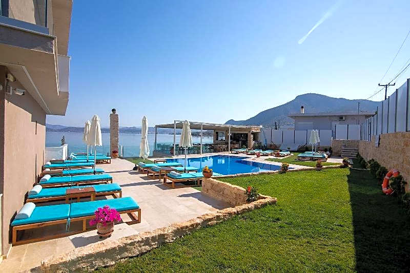 Aianteion Bay Luxury Hotel & Suites