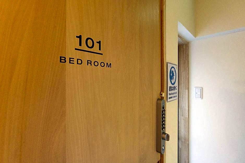 Cafe & Guest House Nagonoya