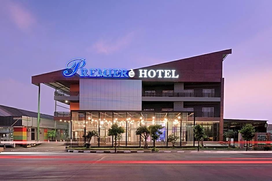 Premiere Hotel Tegal