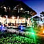Tropinest bungalows & hostel