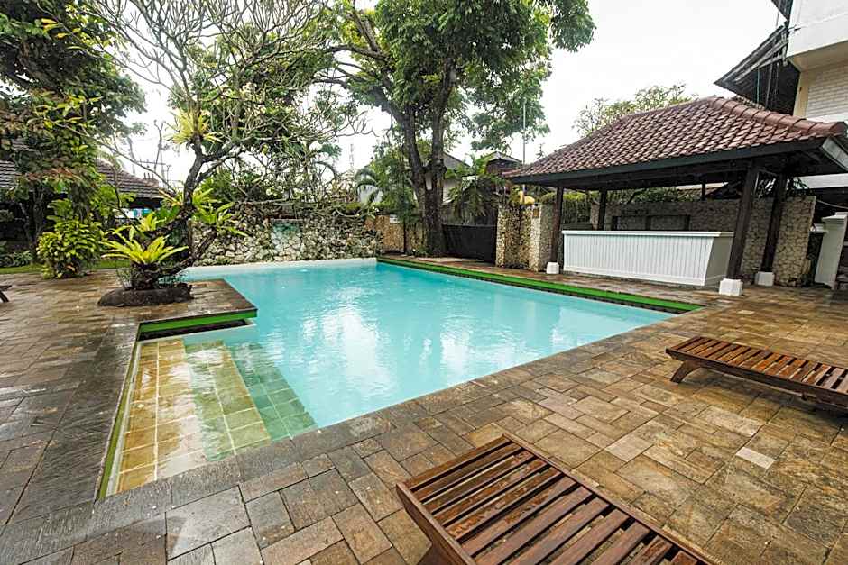 Sari Bunga Hotel - Legian, walking distance to Legian Beach
