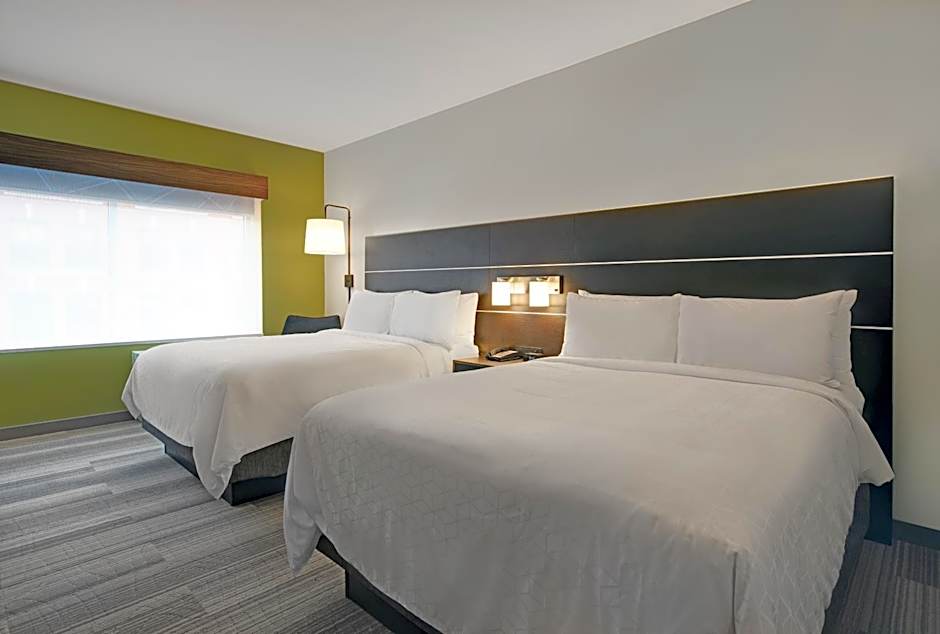 Holiday Inn Express Milwaukee Downtown By IHG
