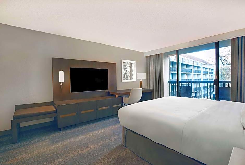 Hilton Peachtree City Atlanta Hotel & Conference Center