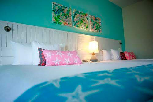 Pelican Bay Hotel