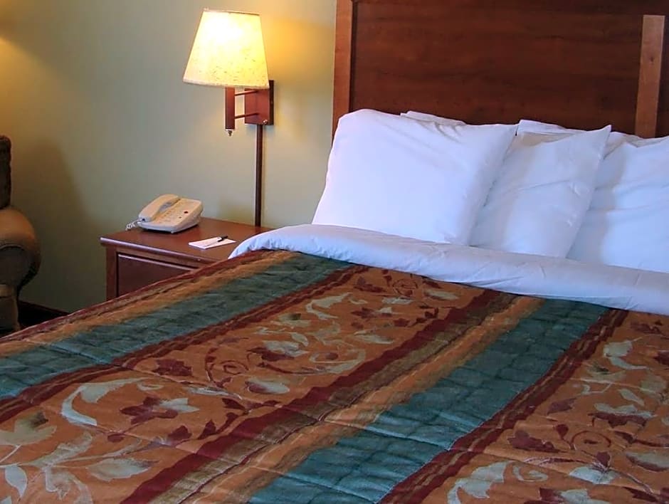 AmericInn by Wyndham Kewanee