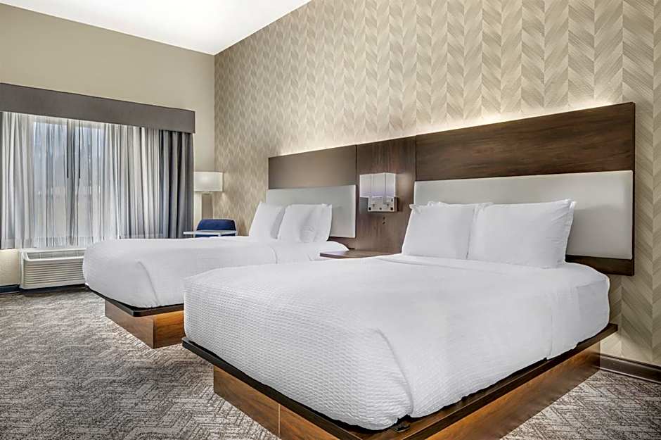 Best Western Plus Parkside Inn & Suites