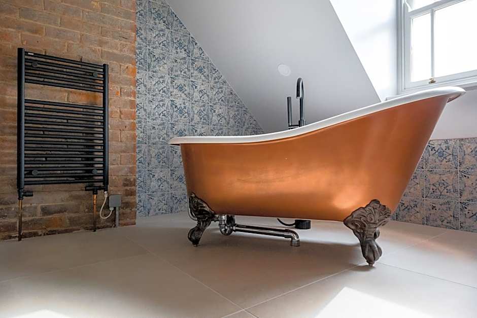 The Sheep and Penguin