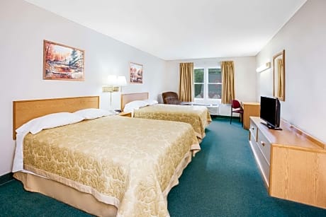 2 Queen Beds Non-Smoking