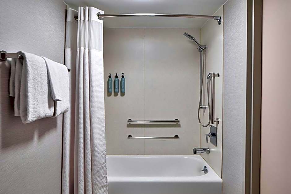 Courtyard by Marriott Providence Downtown