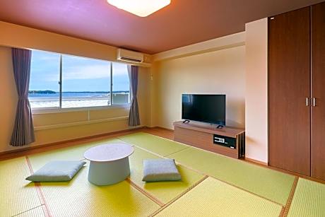 Standard Japanese-Style-Room 15 square yards(Lower Floor) - Shared Bathroom - Non-Smoking