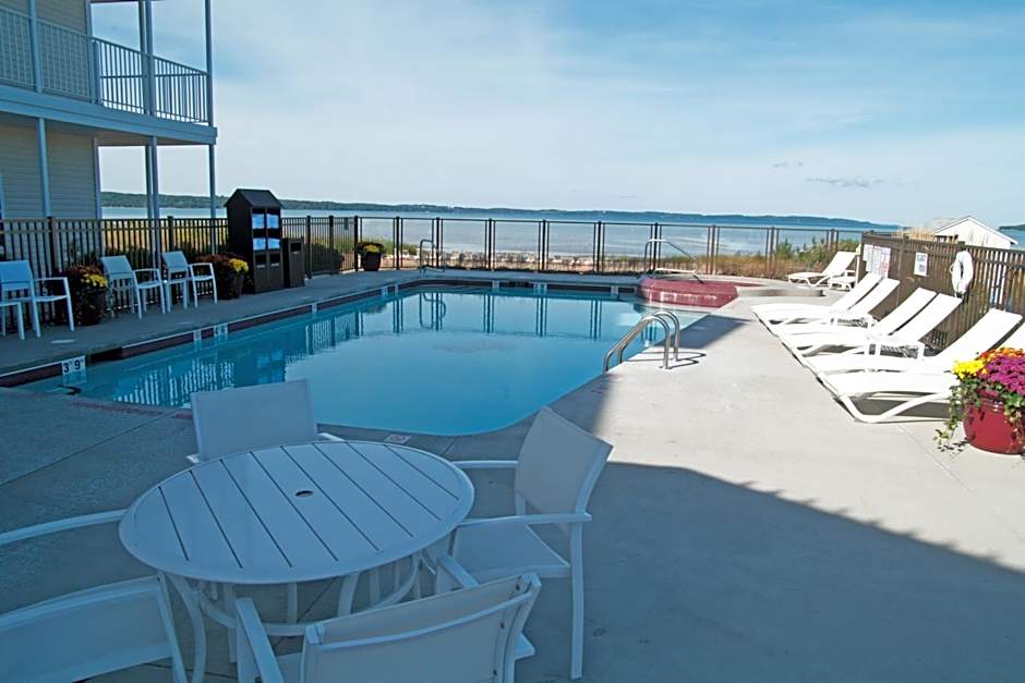 Cherry Tree Inn & Suites