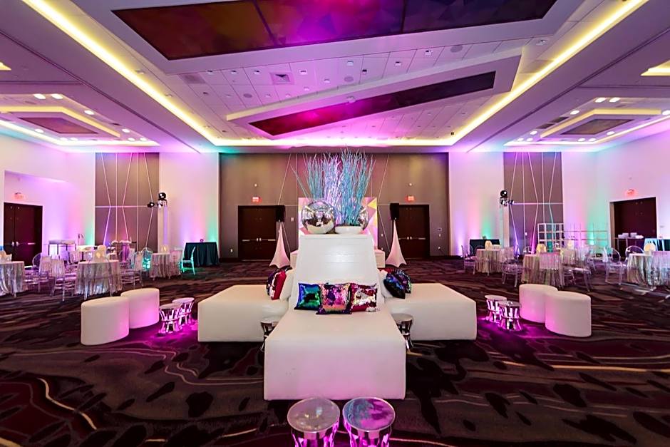 Art Ovation Hotel, Autograph Collection by Marriott