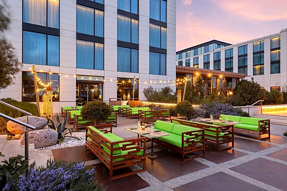 Baku Marriott Hotel Boulevard