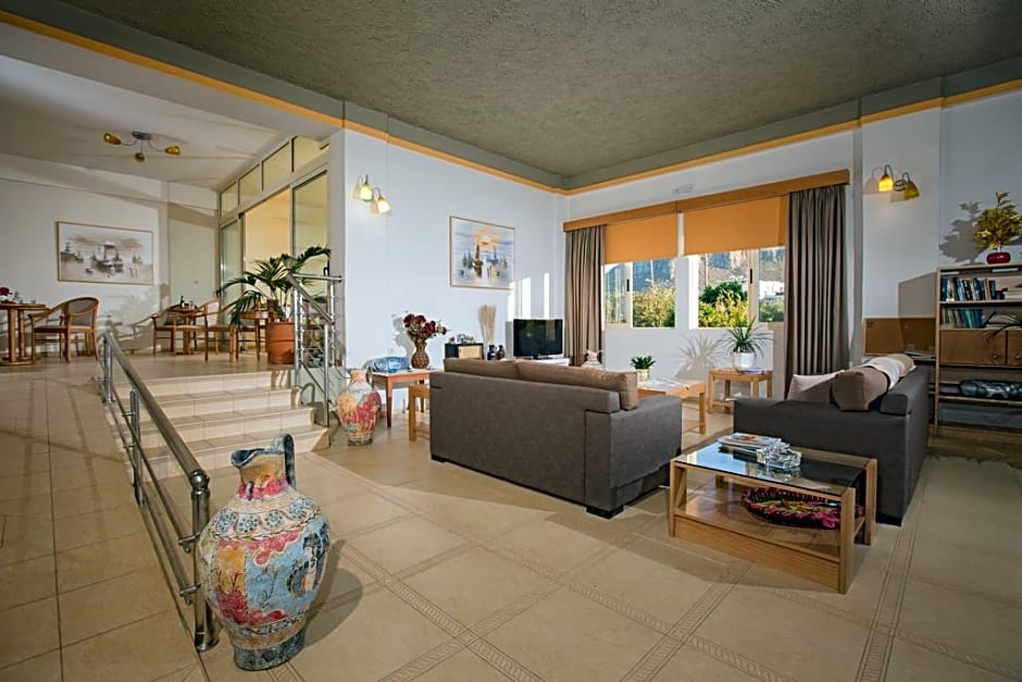 Fotis Studios & Apartments