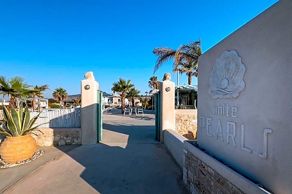 White Pearls-Adults Only Luxury Suites