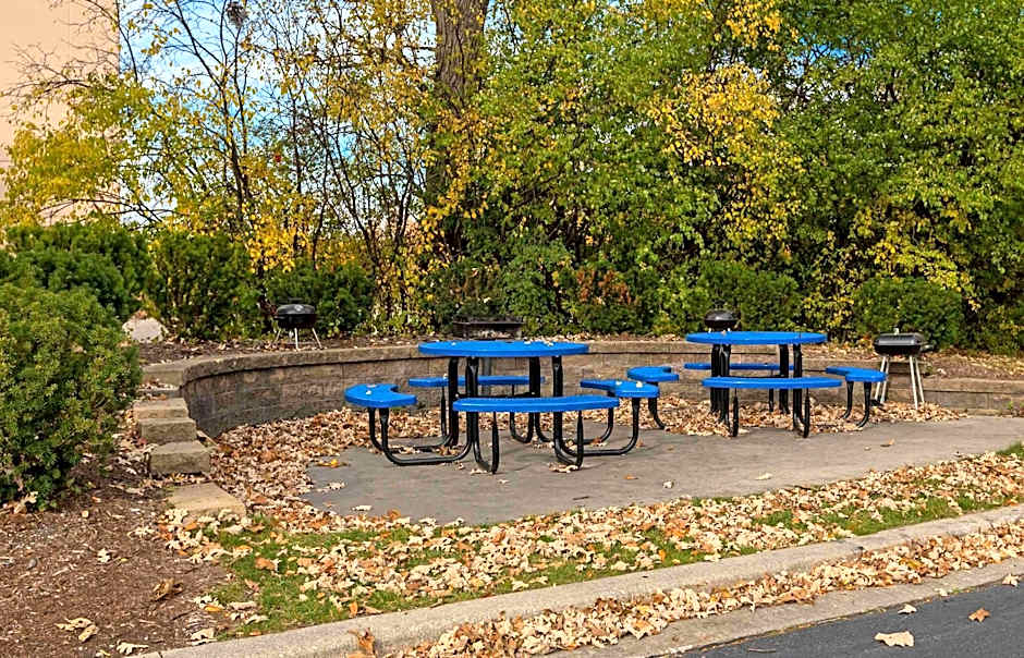 Extended Stay America Select Suites - Milwaukee - Waukesha