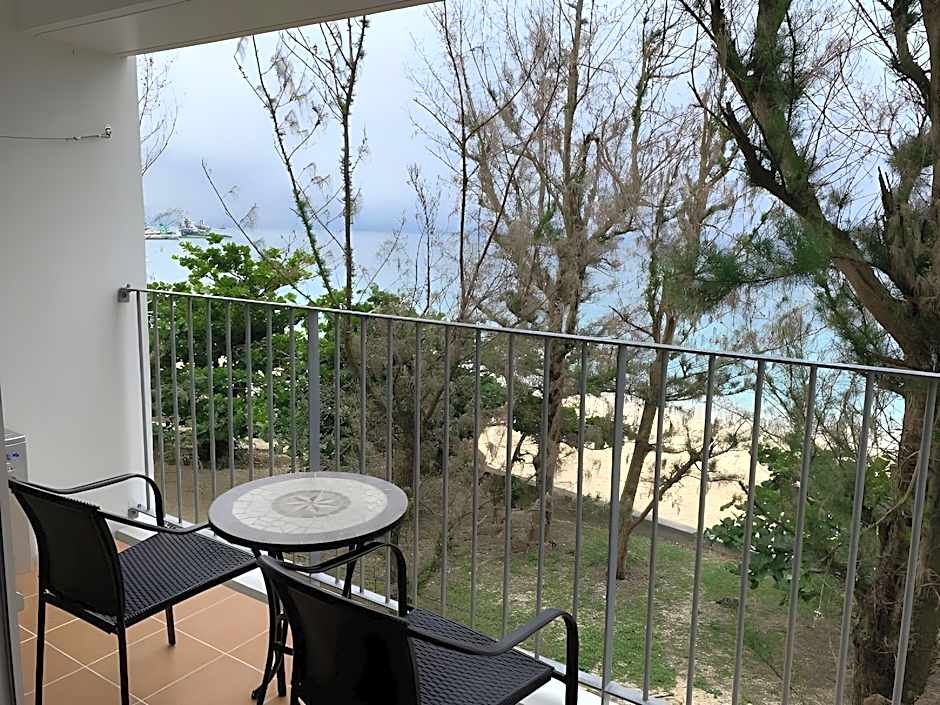 Hotel & Restaurant On the Beach Lue