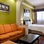 Days Inn & Suites by Wyndham Bonita Springs North Naples