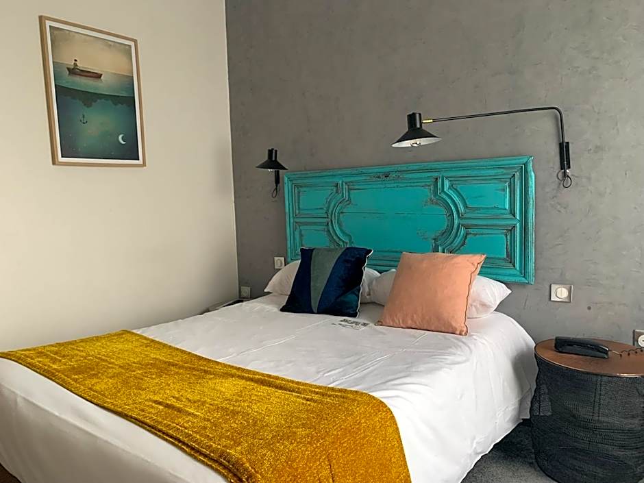 Urban Jungle Hotel Orleans --- ex Grand Hotel