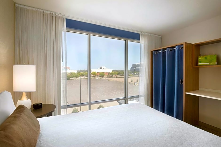 Home2 Suites by Hilton Phoenix Glendale-Westgate