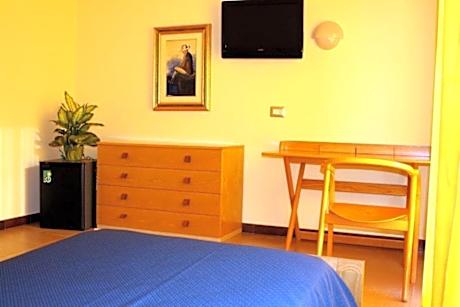 Economy Double or Twin Room