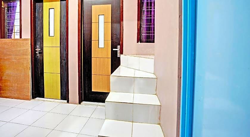 Hotel O Sobat Ijen HomestayNearSungai Prengsengan