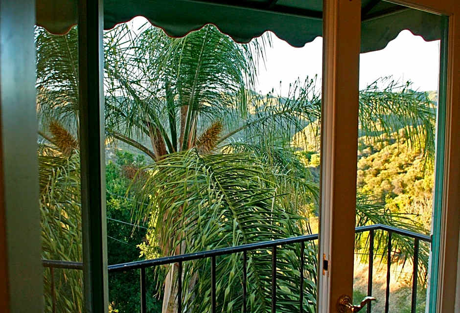 Topanga Canyon Inn Bed and Breakfast