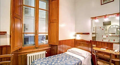 Double or Twin Room with Shared Bathroom